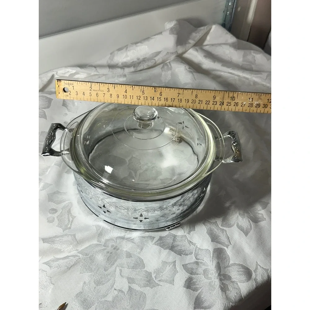 Vintage Pyrex Casserole Dish 1.5qt Glass Silver Filigree Carrier Tape Residue
